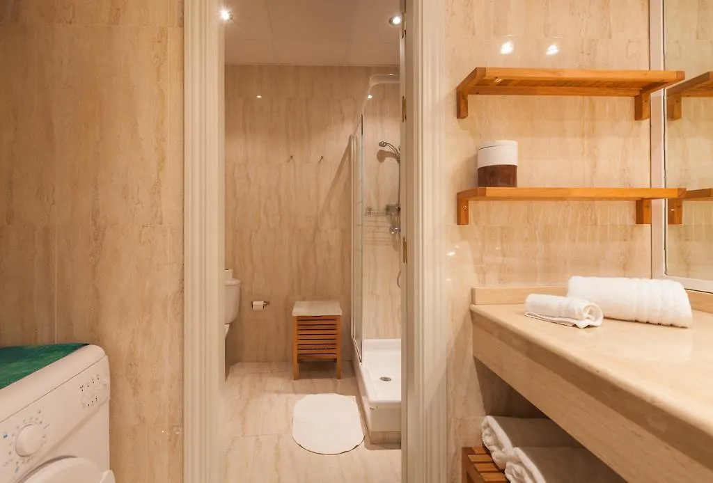 Apartamentos Altamira Seville Apartment