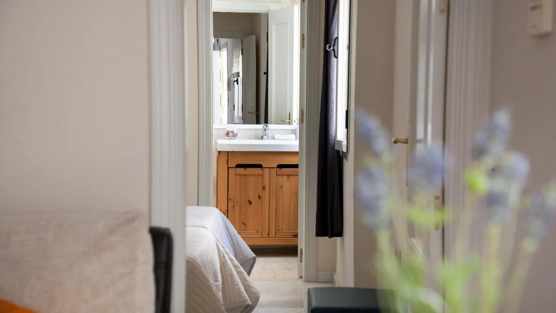 Apartamentos Altamira Seville 0*,  Spain