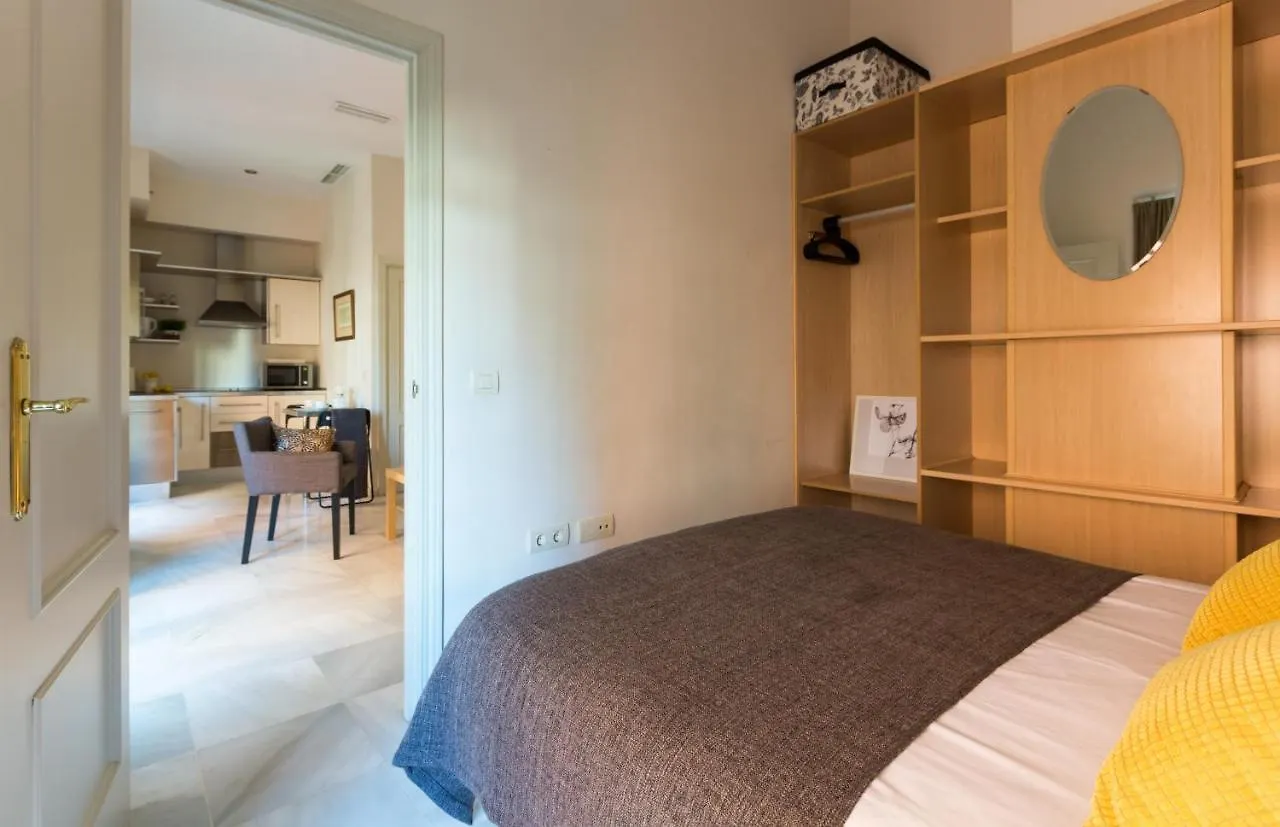 Apartment Apartamentos Altamira Seville